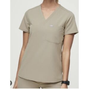 FIGS Catarina One-Pocket Tan Beige Scrub Top Womens XL Nurse Doctor Surgical